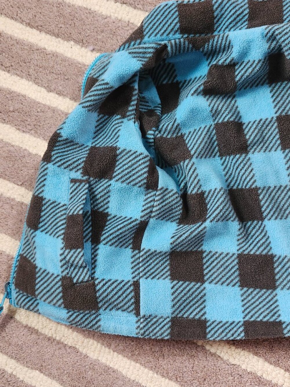 Reversible Jacket - Picture 2 of 6